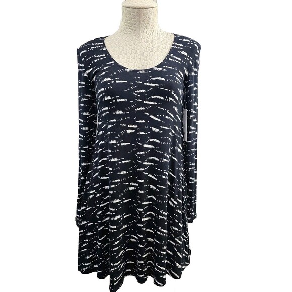 ALK Women's Small RVCA Black & White Long Sleeve Skater A-Line Jersey Dress NEW - Picture 1 of 9